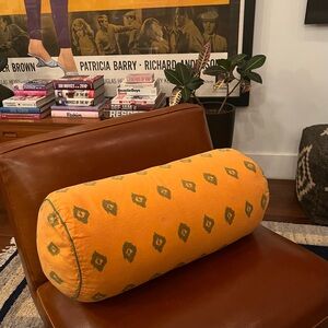 John Robshaw XL Lumbar CLEAN